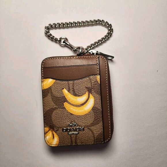 NWT Coach CR833 Zip Card Case In Signature Canvas With Banana Print - Picture 5 of 5